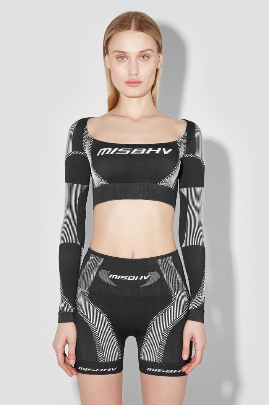 MISBHV Sport Longsleeve Cropped Square Shaped Black/White Best